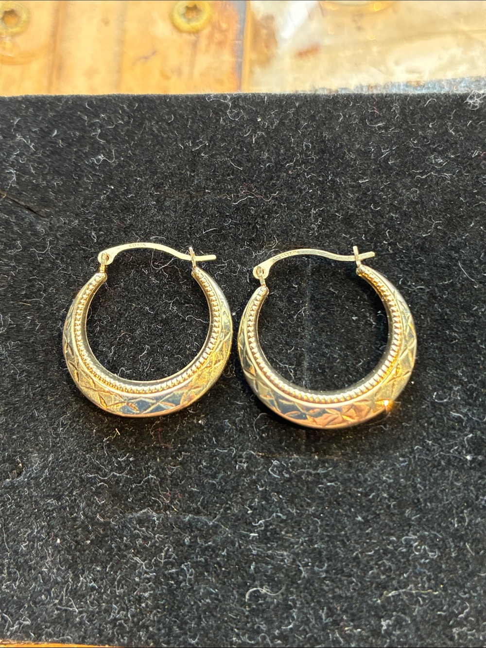 10K Gold Textured Hoop Earrings - .65 grams